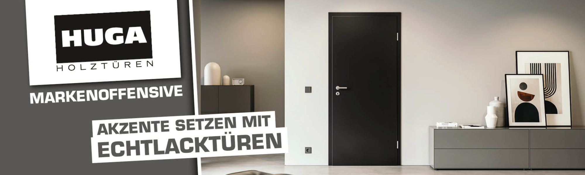 Wohnbereich mit schwarzer Zimmertür - Akzente setzen mit Echtlacktüren