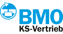 Das Logo zeigt den Schriftzug 'BMO' in klaren, modernen Buchstaben, kombiniert mit einem symbolischen Element mit drei rechteckigen Steinen