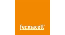 Ein weißer, unterstrichener Schriftzug im unteren Drittel eines orangefarbenen Quadrats
